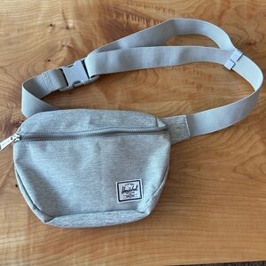 Herschel Crossbody Hip Pack Grey